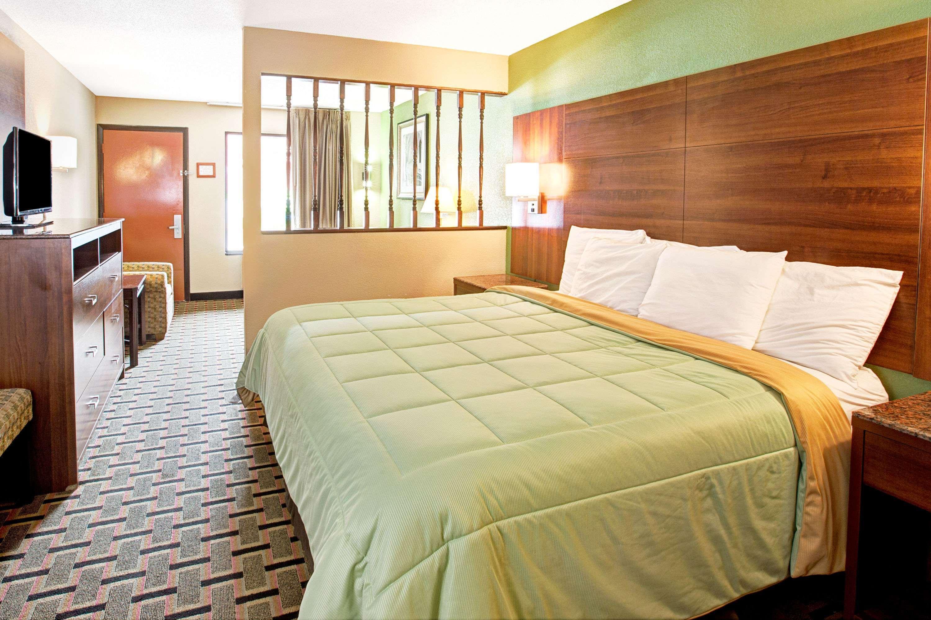 Days Inn Conover/Hickory Εξωτερικό φωτογραφία