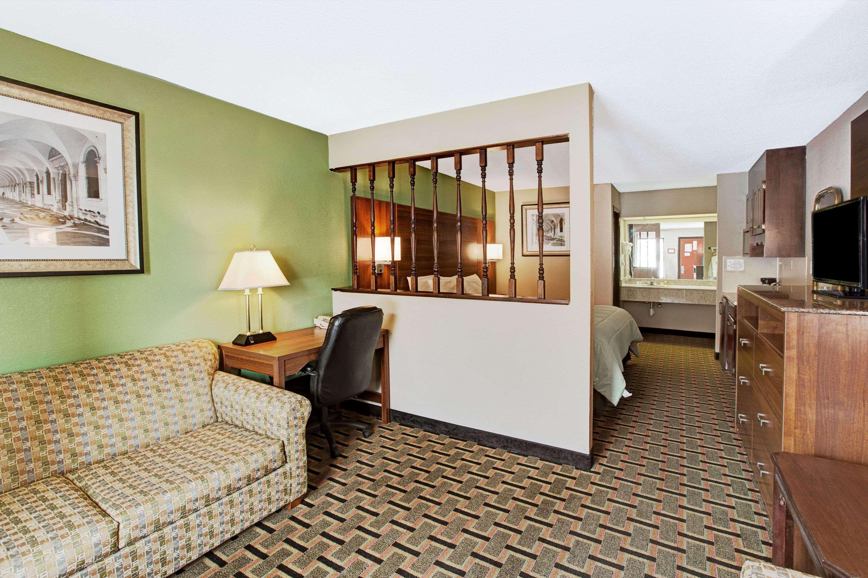 Days Inn Conover/Hickory Εξωτερικό φωτογραφία
