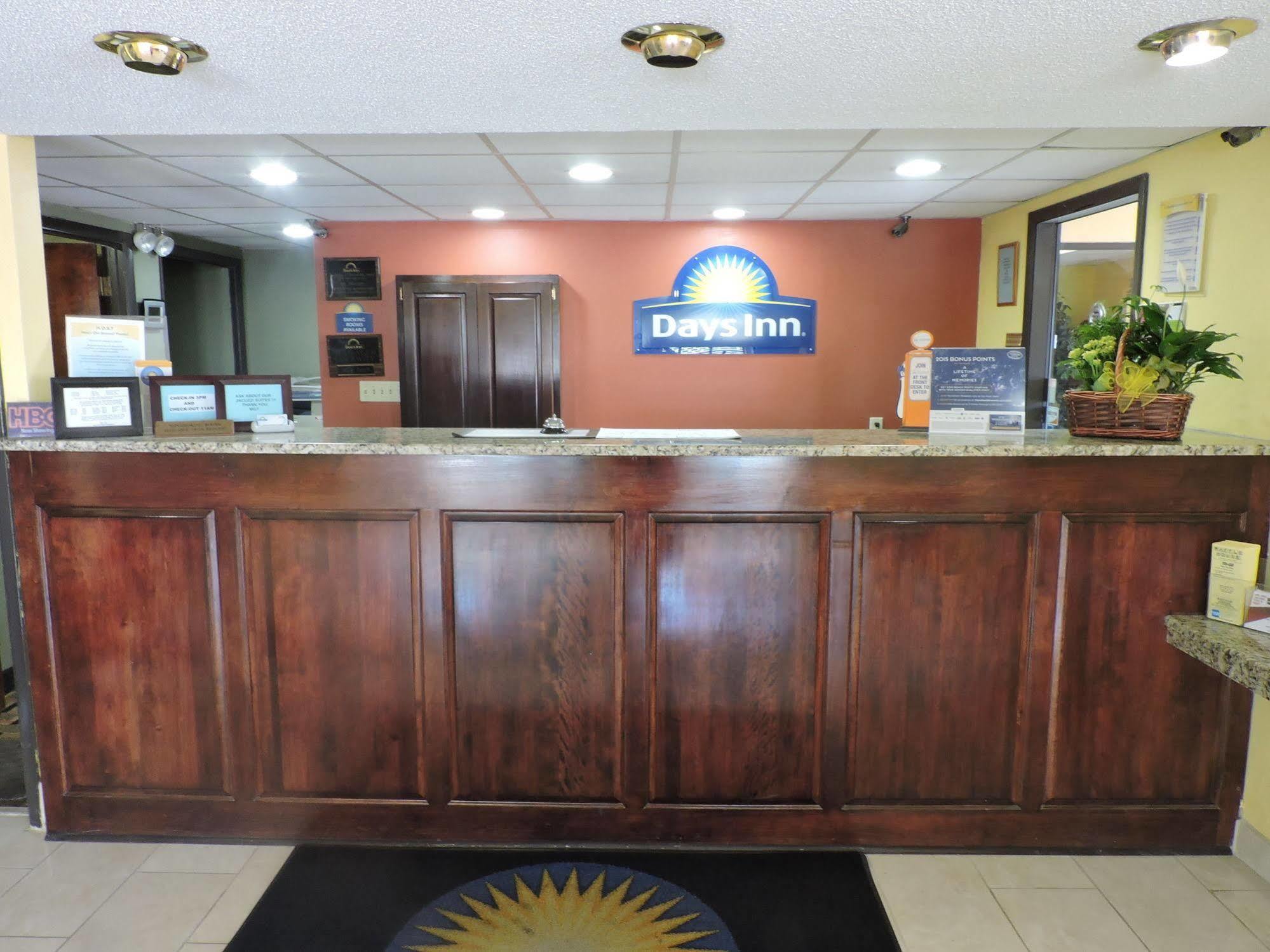 Days Inn Conover/Hickory Εξωτερικό φωτογραφία