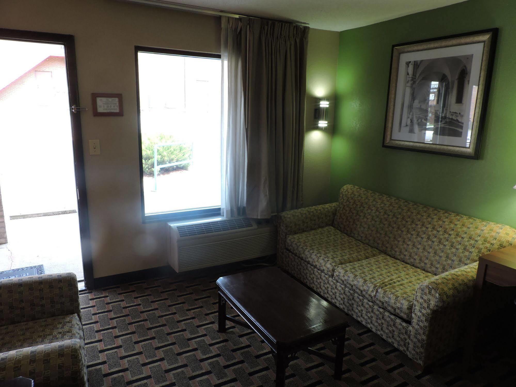 Days Inn Conover/Hickory Εξωτερικό φωτογραφία