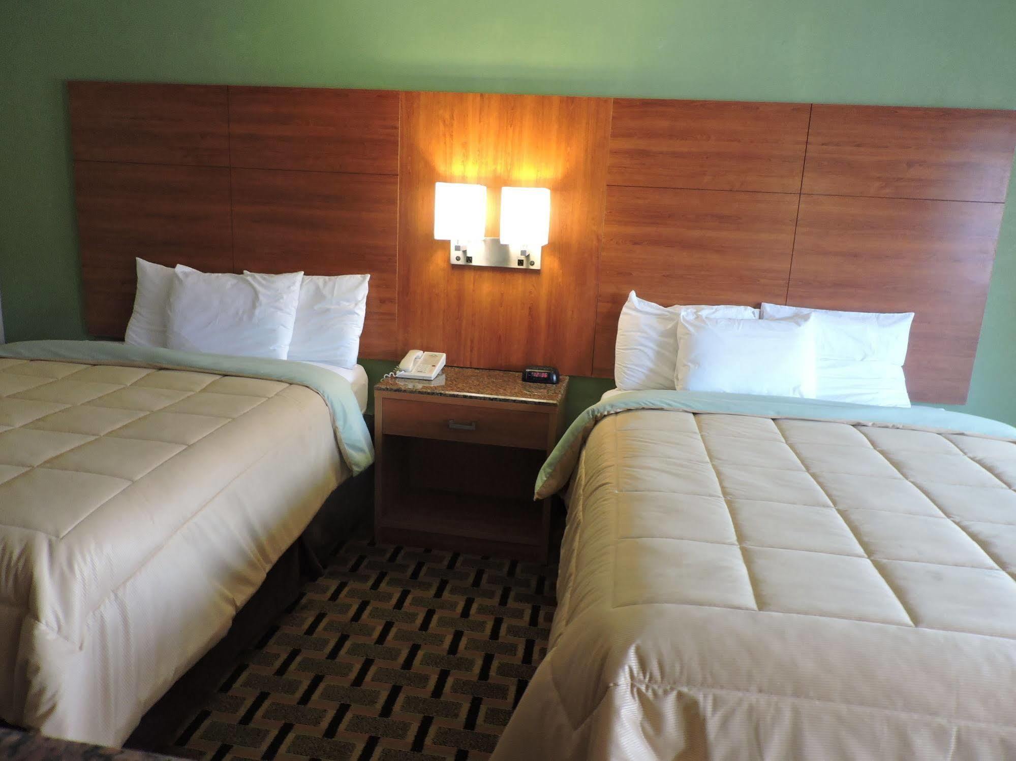 Days Inn Conover/Hickory Εξωτερικό φωτογραφία