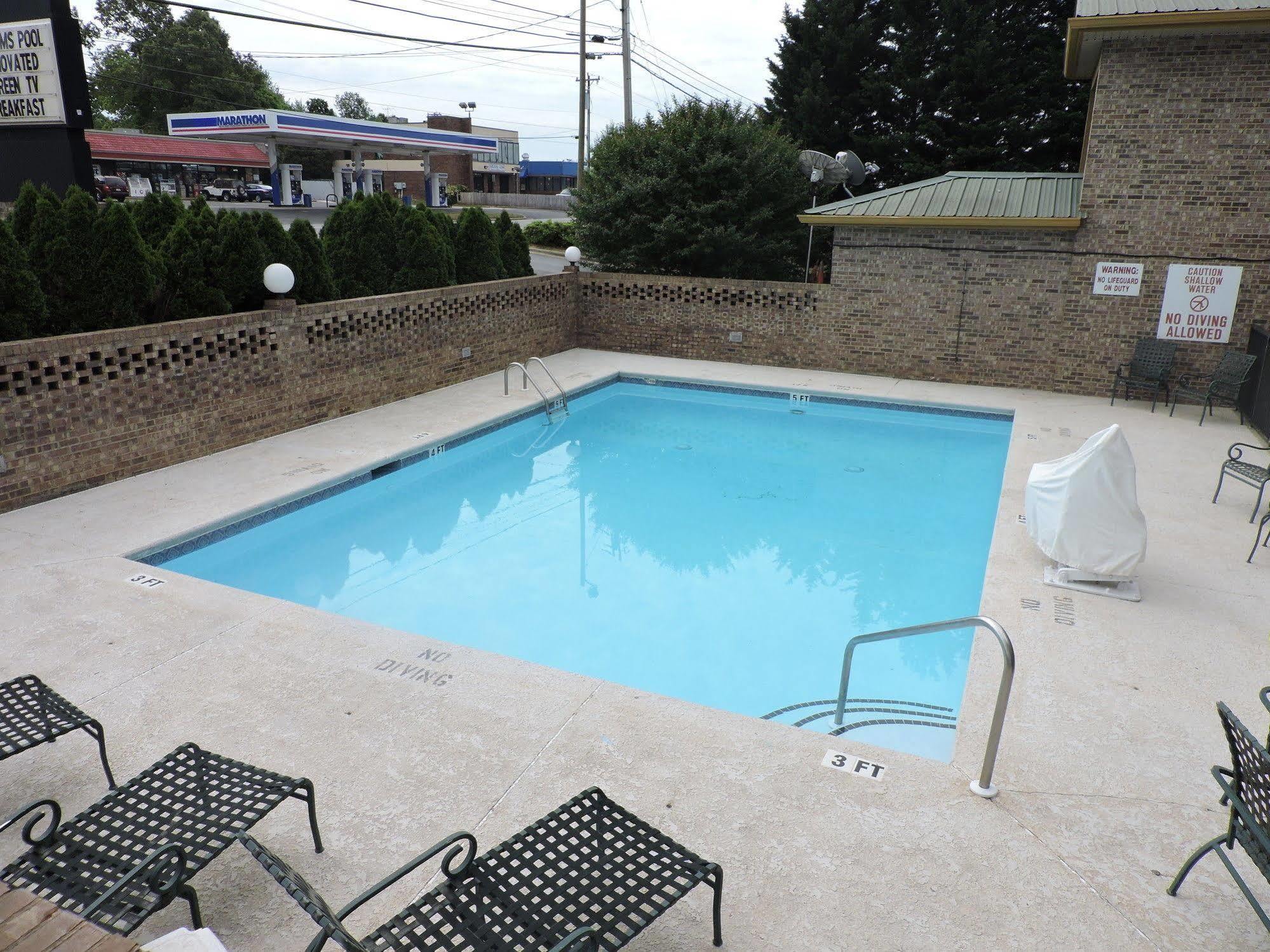 Days Inn Conover/Hickory Εξωτερικό φωτογραφία
